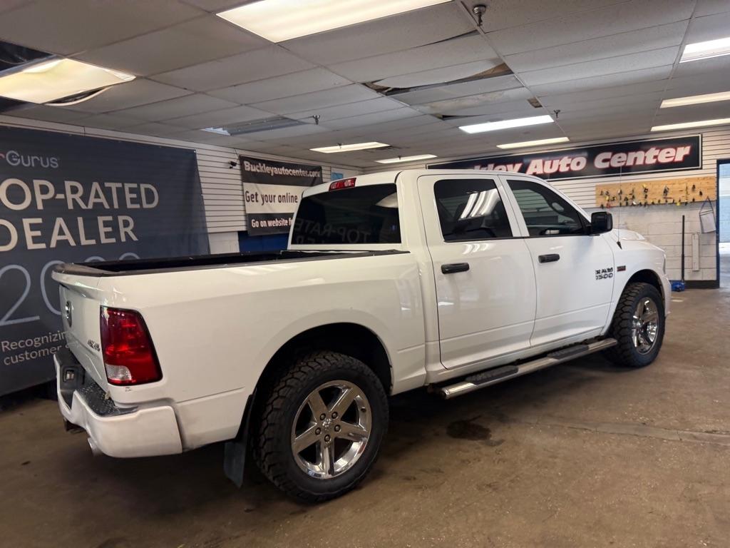 RAM 1500 Tradesman Crew Cab SWB 4WD 2015