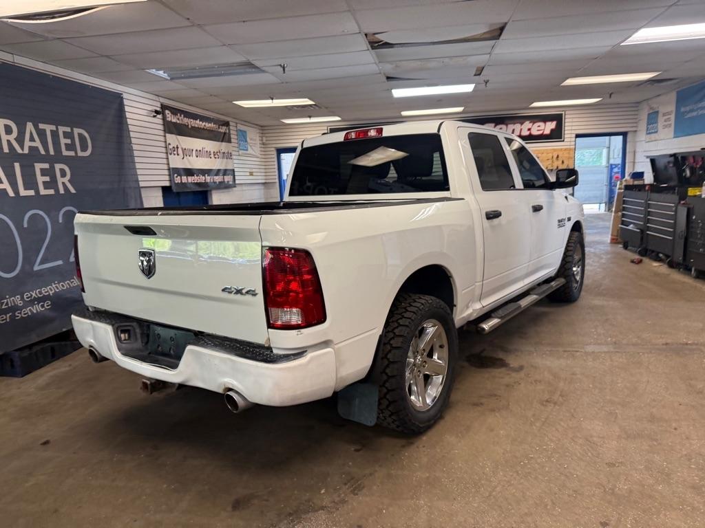 RAM 1500 Tradesman Crew Cab SWB 4WD 2015
