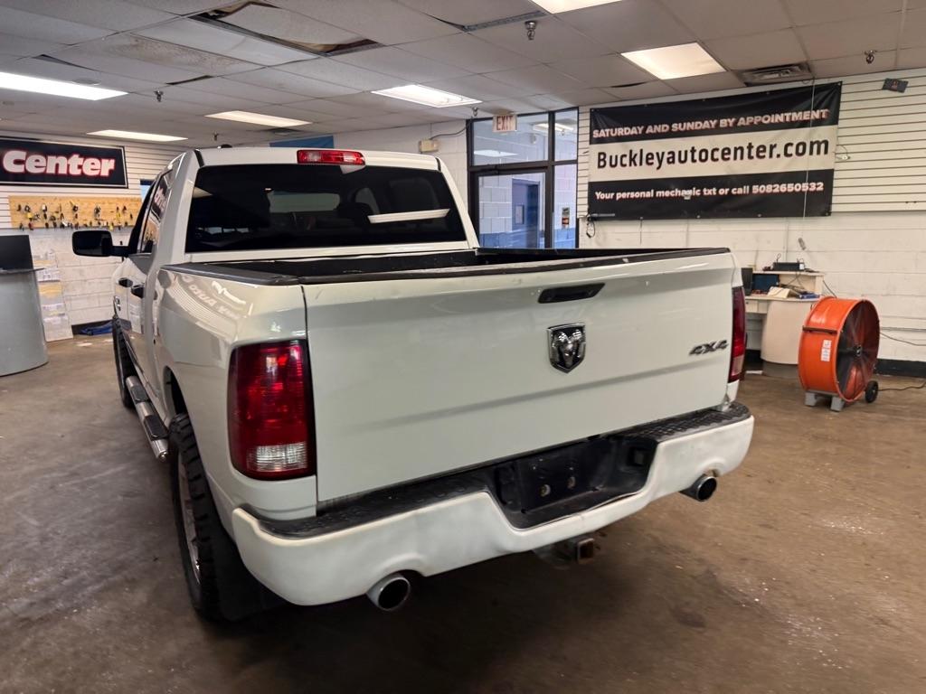 RAM 1500 Tradesman Crew Cab SWB 4WD 2015