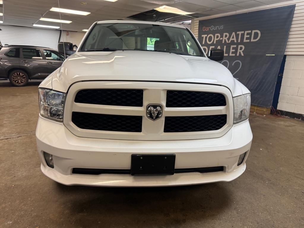 RAM 1500 Tradesman Crew Cab SWB 4WD 2015