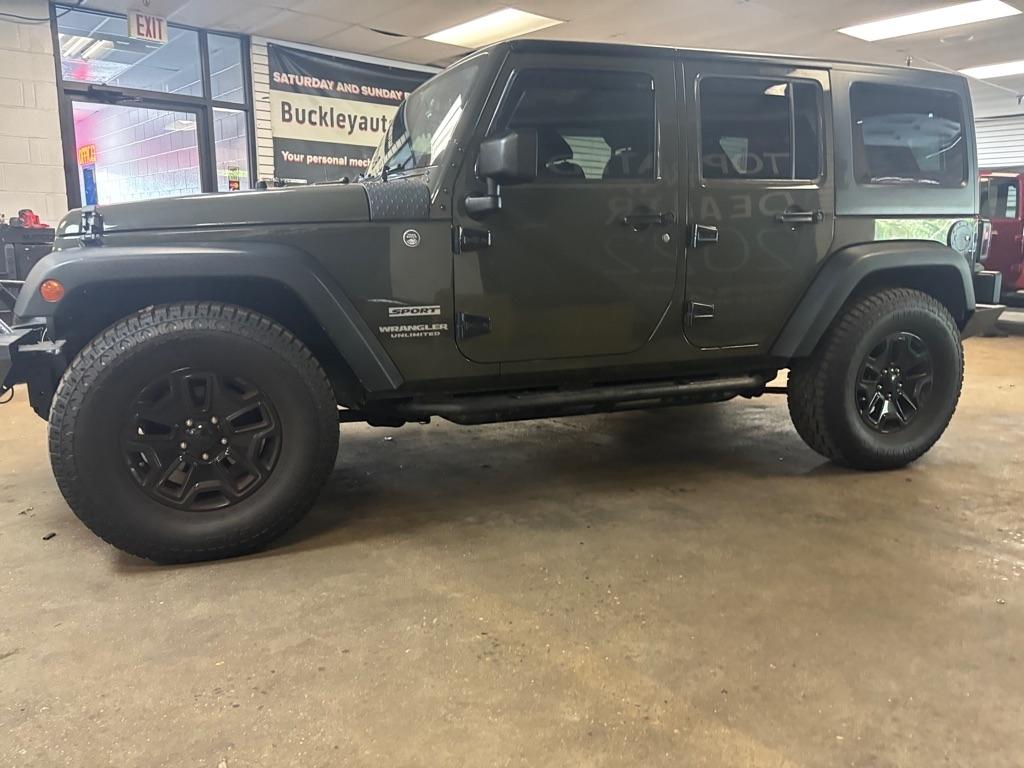 Jeep Wrangler Unlimited Sport 4WD 2015