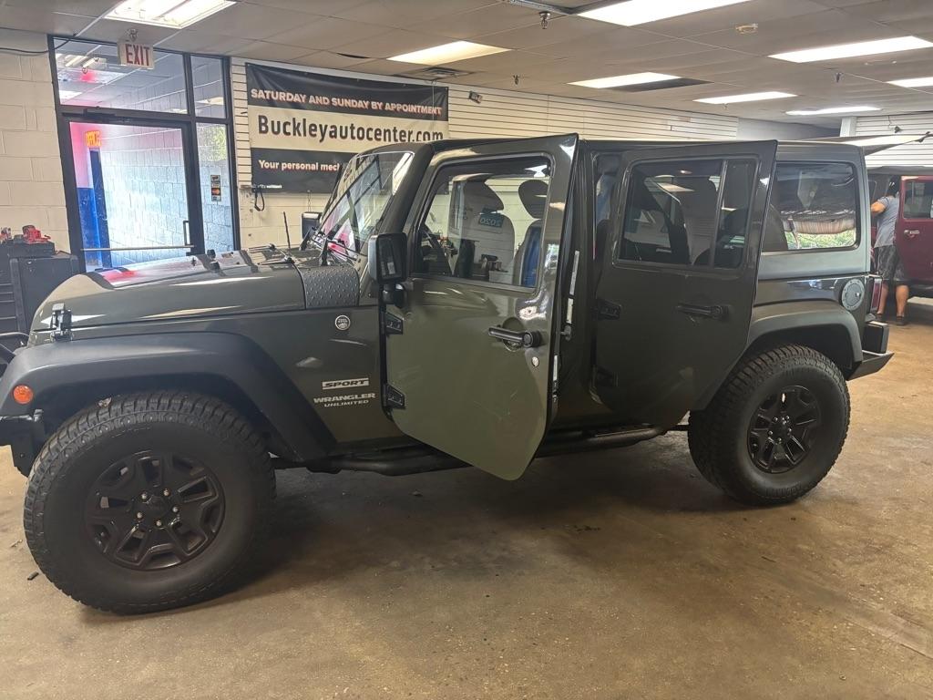 Jeep Wrangler Unlimited Sport 4WD 2015