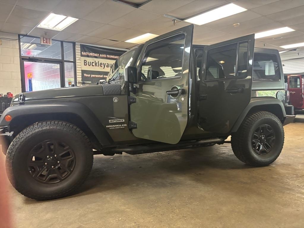 Jeep Wrangler Unlimited Sport 4WD 2015