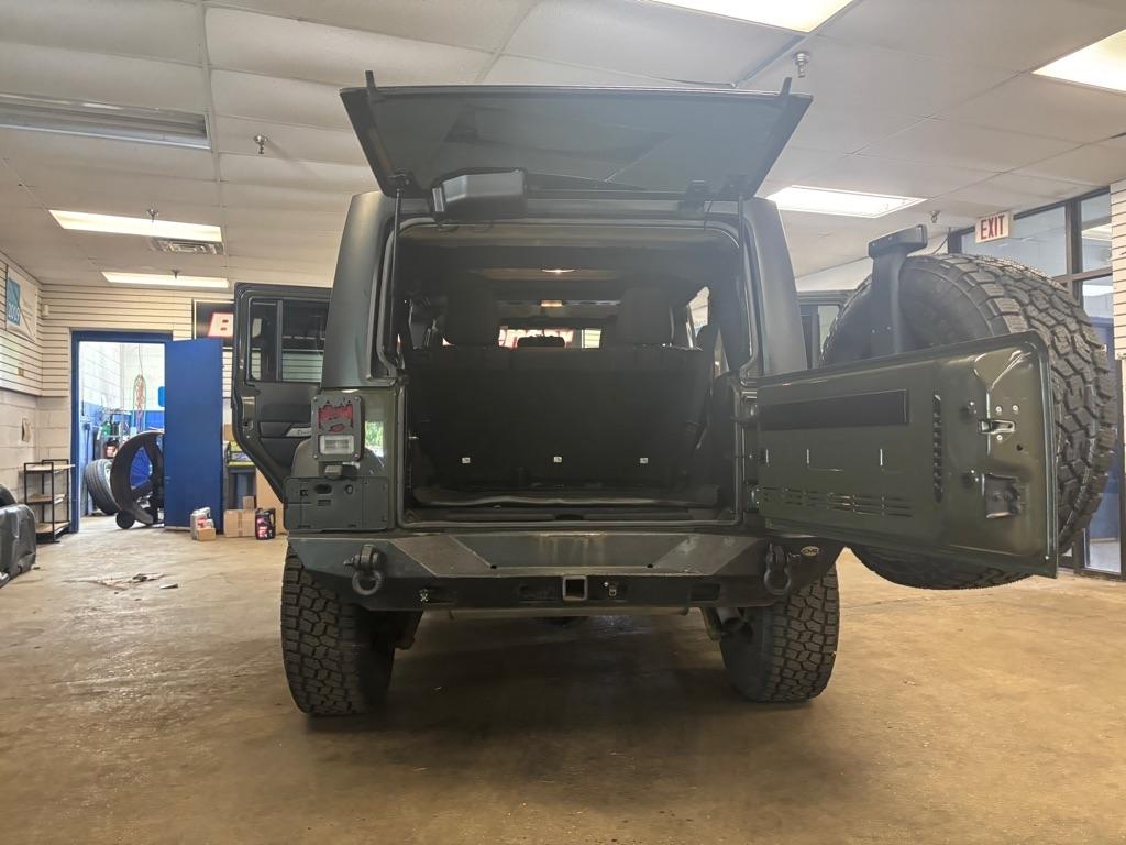 Jeep Wrangler Unlimited Sport 4WD 2015