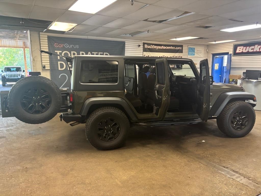 Jeep Wrangler Unlimited Sport 4WD 2015