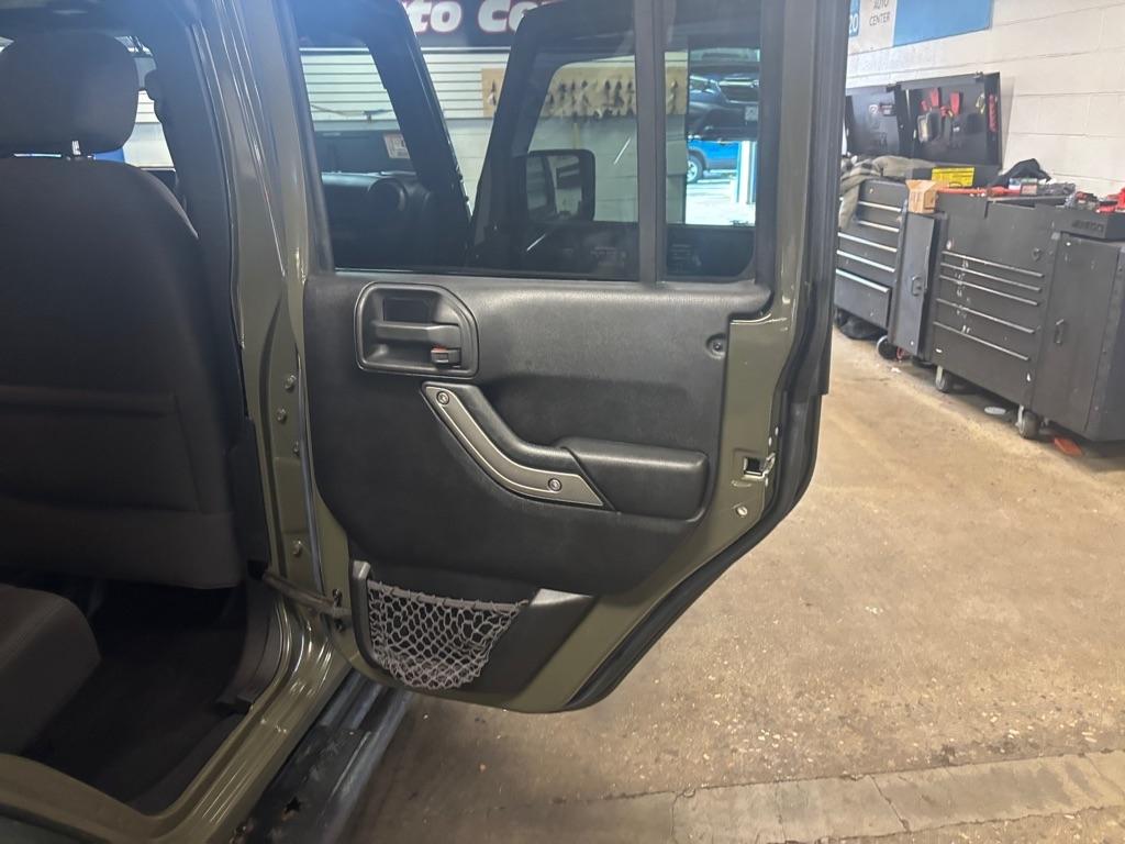Jeep Wrangler Unlimited Sport 4WD 2015
