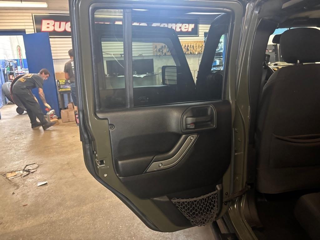 Jeep Wrangler Unlimited Sport 4WD 2015