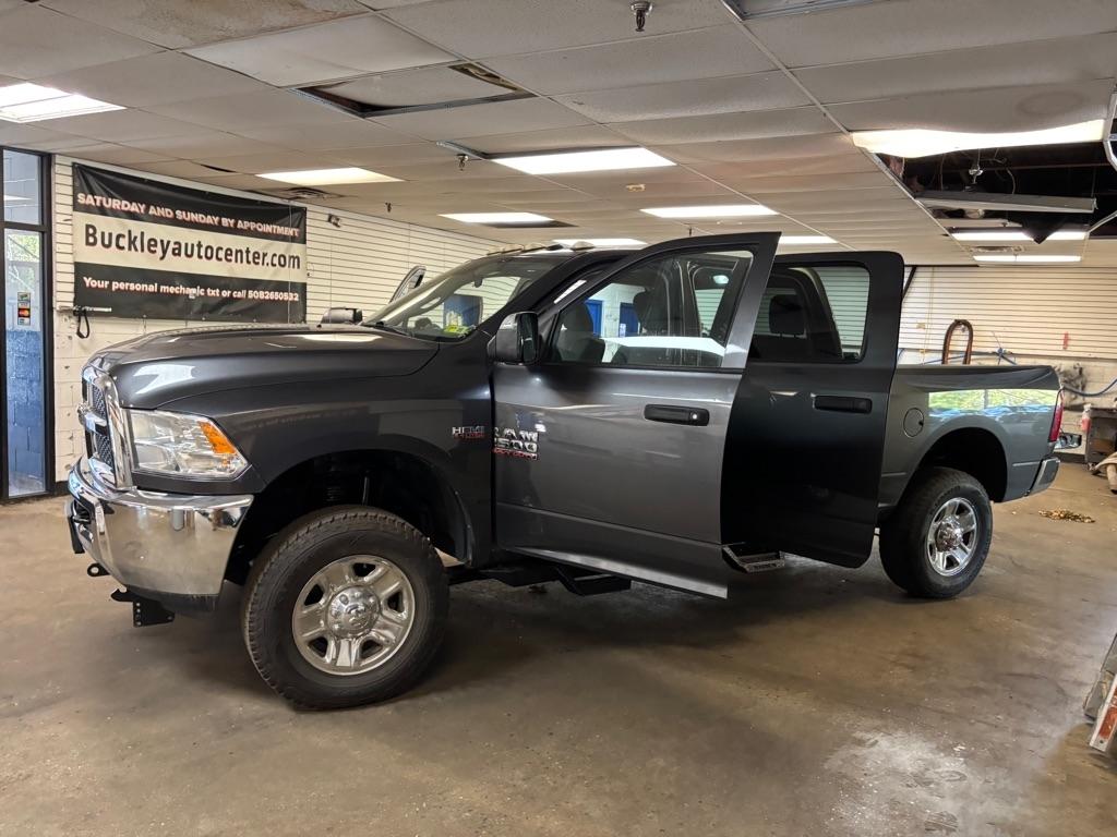 RAM 2500 Tradesman Crew Cab SWB 4WD 2018