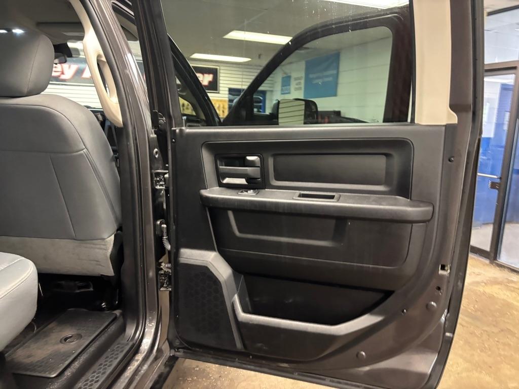 RAM 2500 Tradesman Crew Cab SWB 4WD 2018