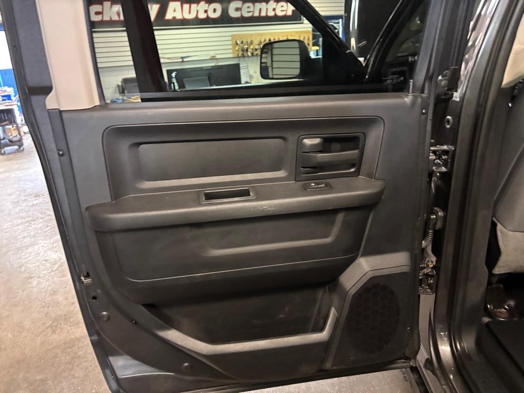 RAM 2500 Tradesman Crew Cab SWB 4WD 2018