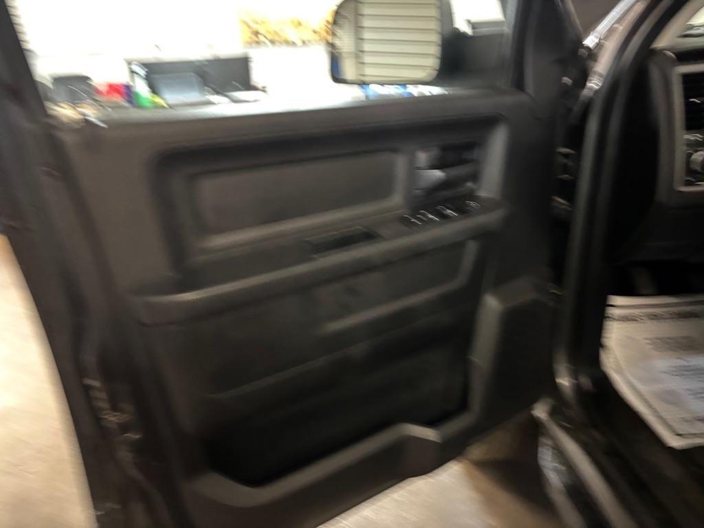 RAM 2500 Tradesman Crew Cab SWB 4WD 2018