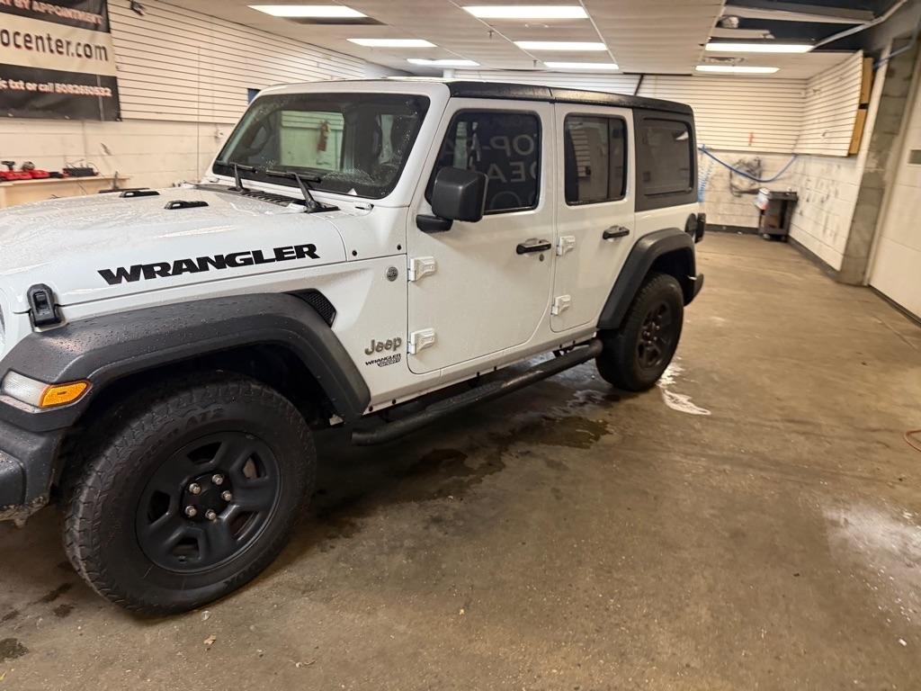 Jeep Wrangler Unlimited Sport 2018