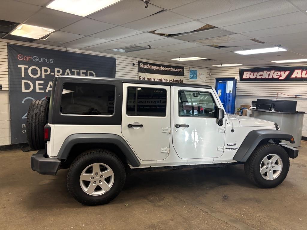 Jeep Wrangler Unlimited Sport 4WD 2017