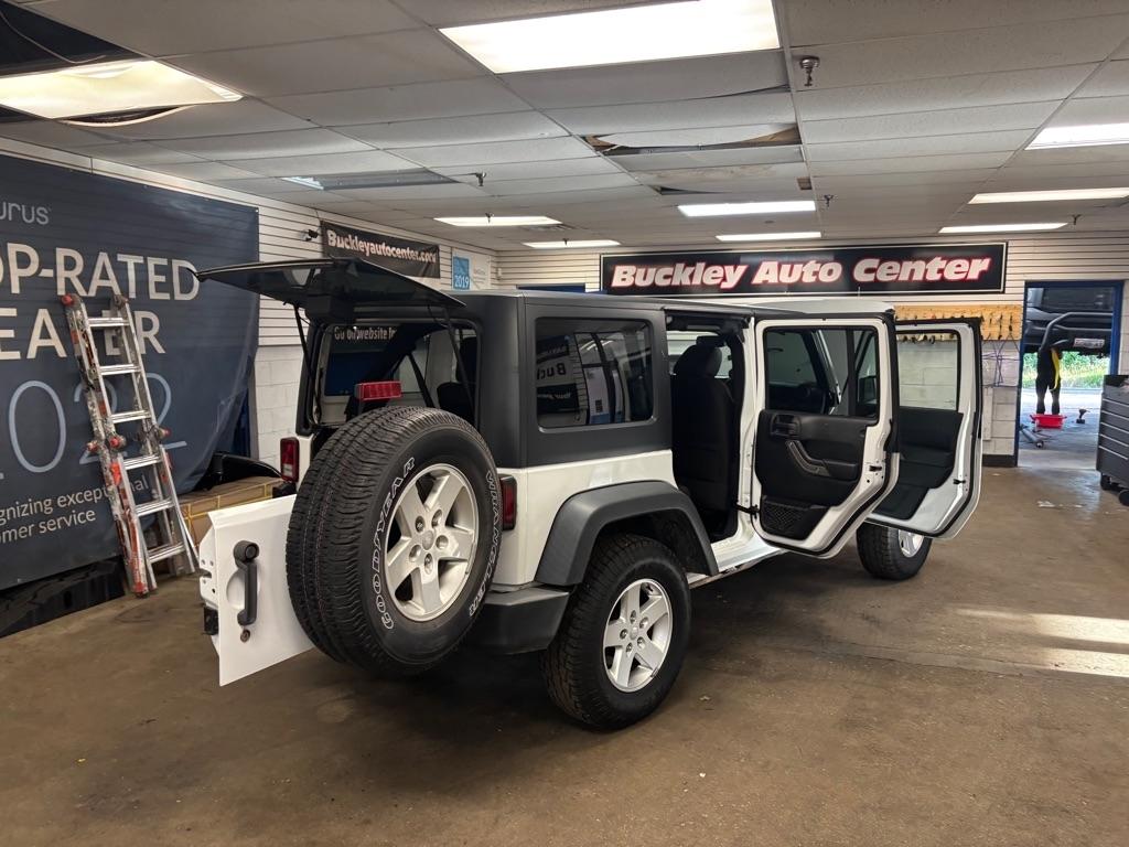 Jeep Wrangler Unlimited Sport 4WD 2017