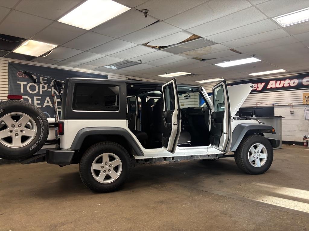 Jeep Wrangler Unlimited Sport 4WD 2017