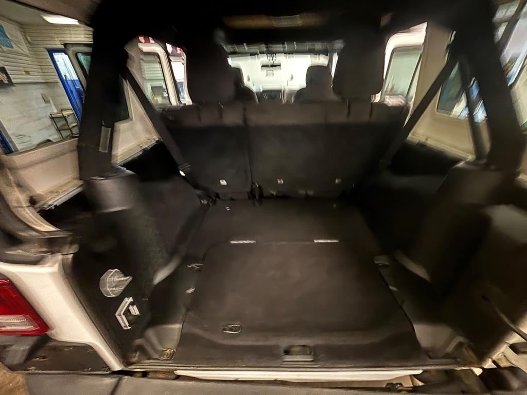 Jeep Wrangler Unlimited Sport 4WD 2017