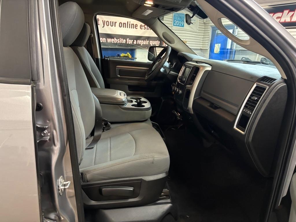 RAM 1500 Classic Tradesman Crew Cab LWB 4WD 2020