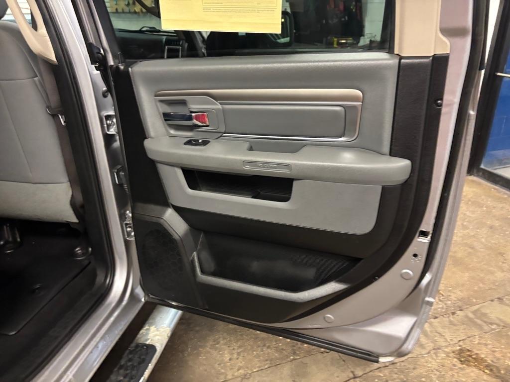 RAM 1500 Classic Tradesman Crew Cab LWB 4WD 2020