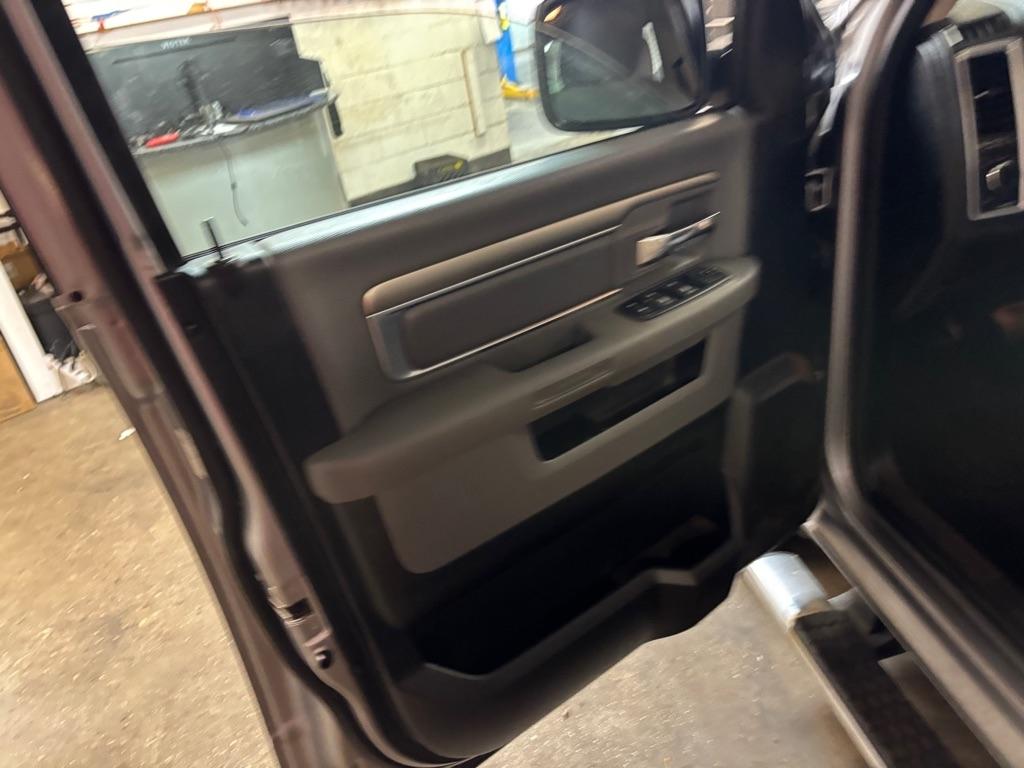 RAM 1500 Classic Tradesman Crew Cab LWB 4WD 2020