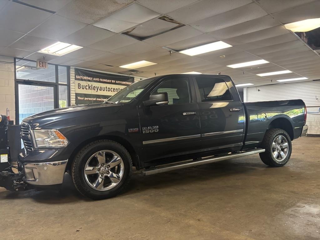 RAM 1500 SLT Crew Cab LWB 4WD 2016