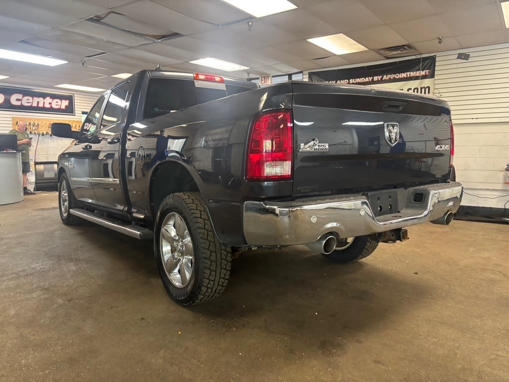 RAM 1500 SLT Crew Cab LWB 4WD 2016