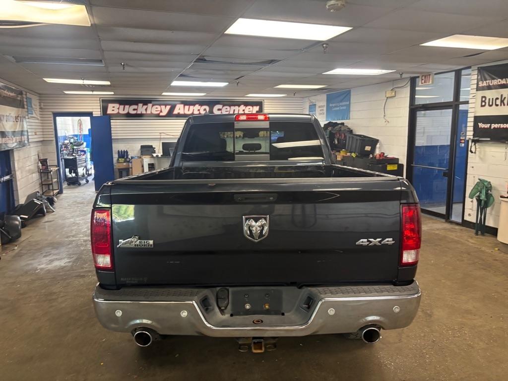 RAM 1500 SLT Crew Cab LWB 4WD 2016