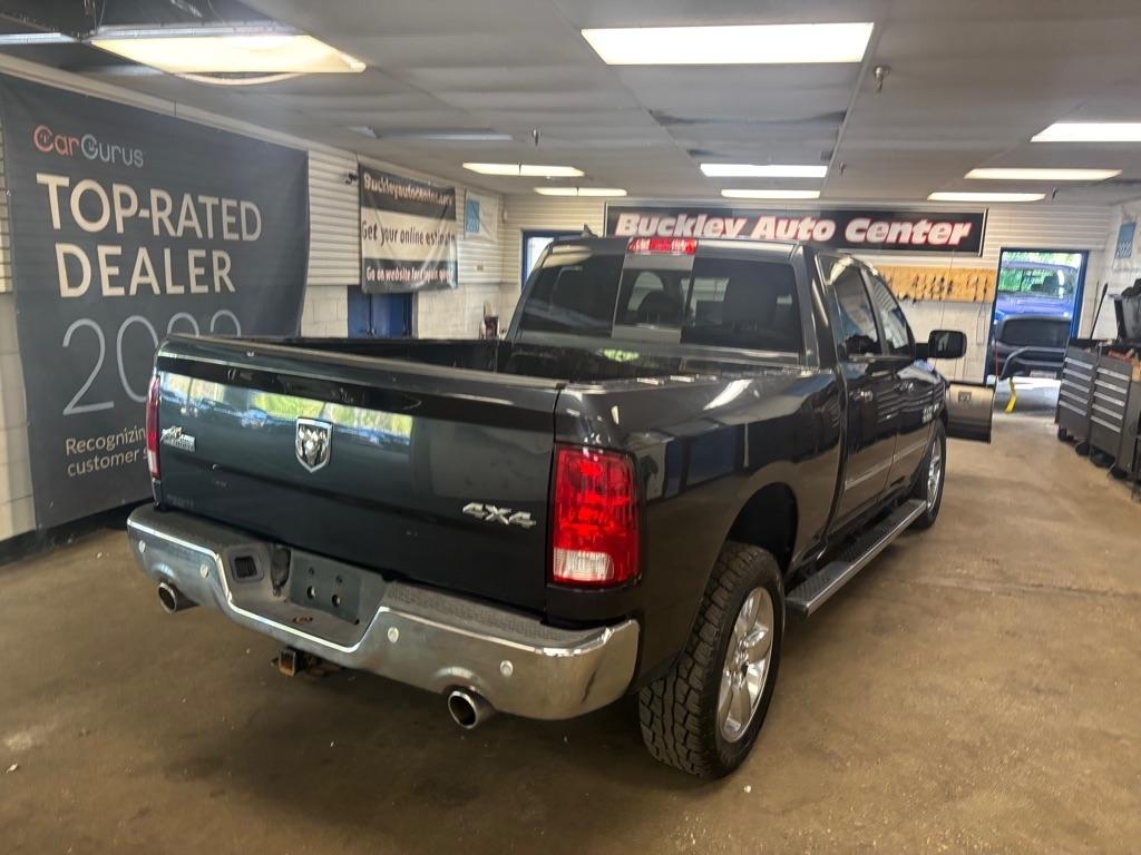 RAM 1500 SLT Crew Cab LWB 4WD 2016