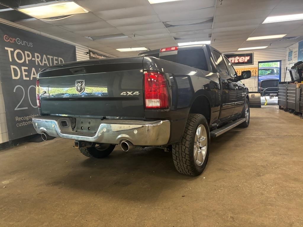 RAM 1500 SLT Crew Cab LWB 4WD 2016