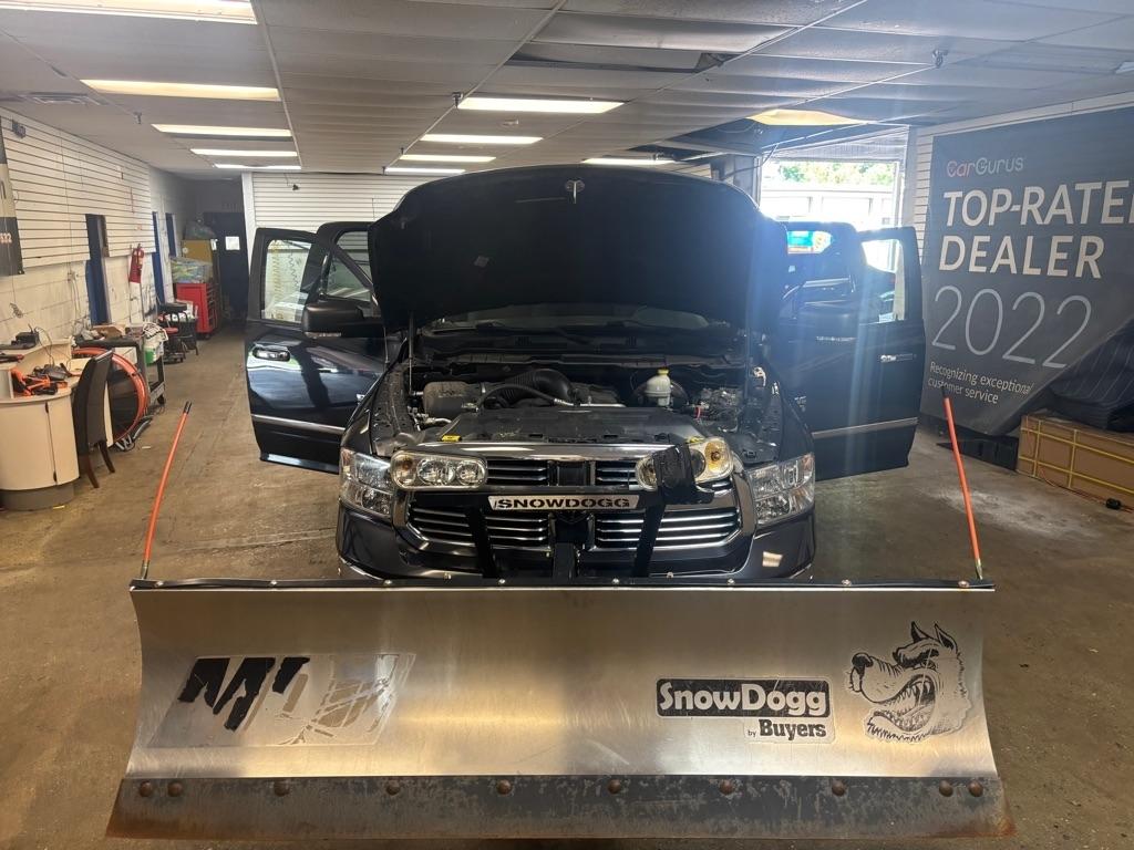 RAM 1500 SLT Crew Cab LWB 4WD 2016
