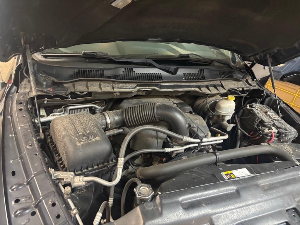 RAM 1500 SLT Crew Cab LWB 4WD 2016