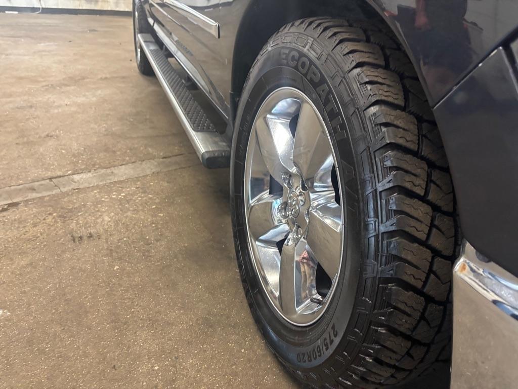RAM 1500 SLT Crew Cab LWB 4WD 2016