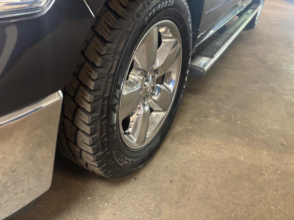RAM 1500 SLT Crew Cab LWB 4WD 2016