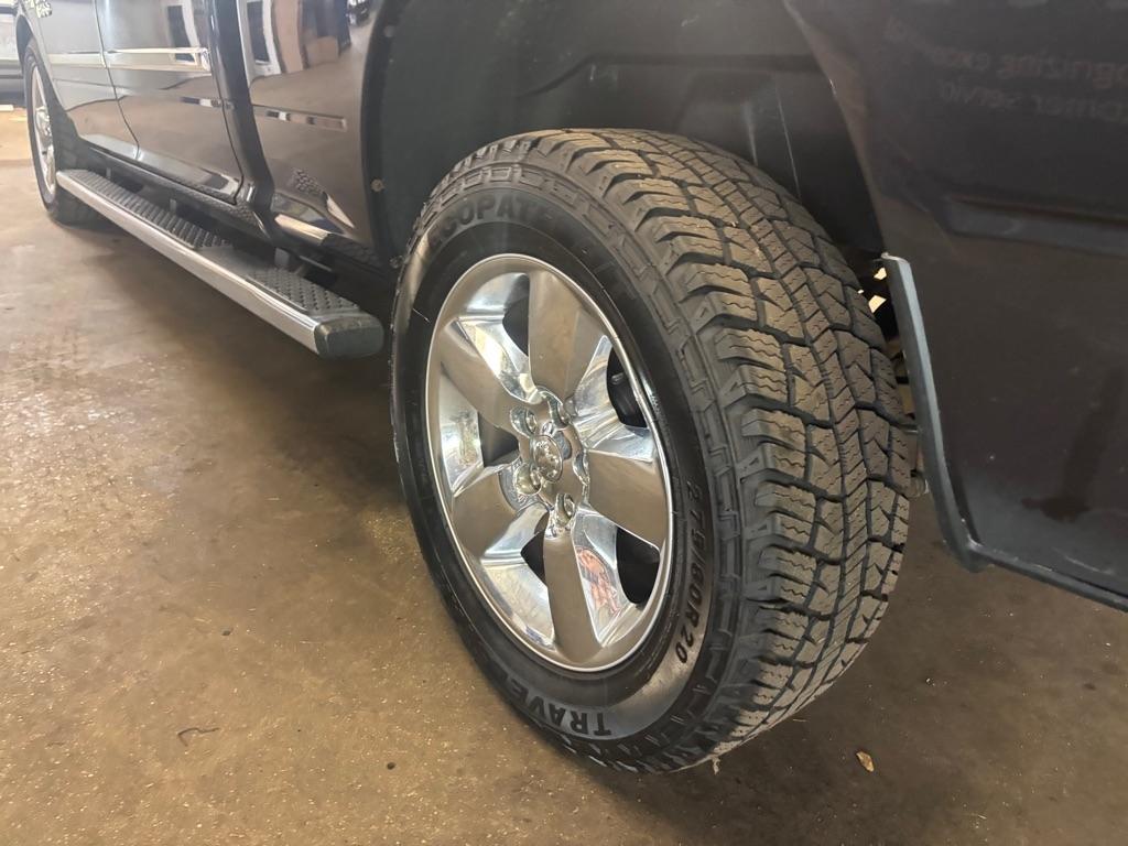 RAM 1500 SLT Crew Cab LWB 4WD 2016