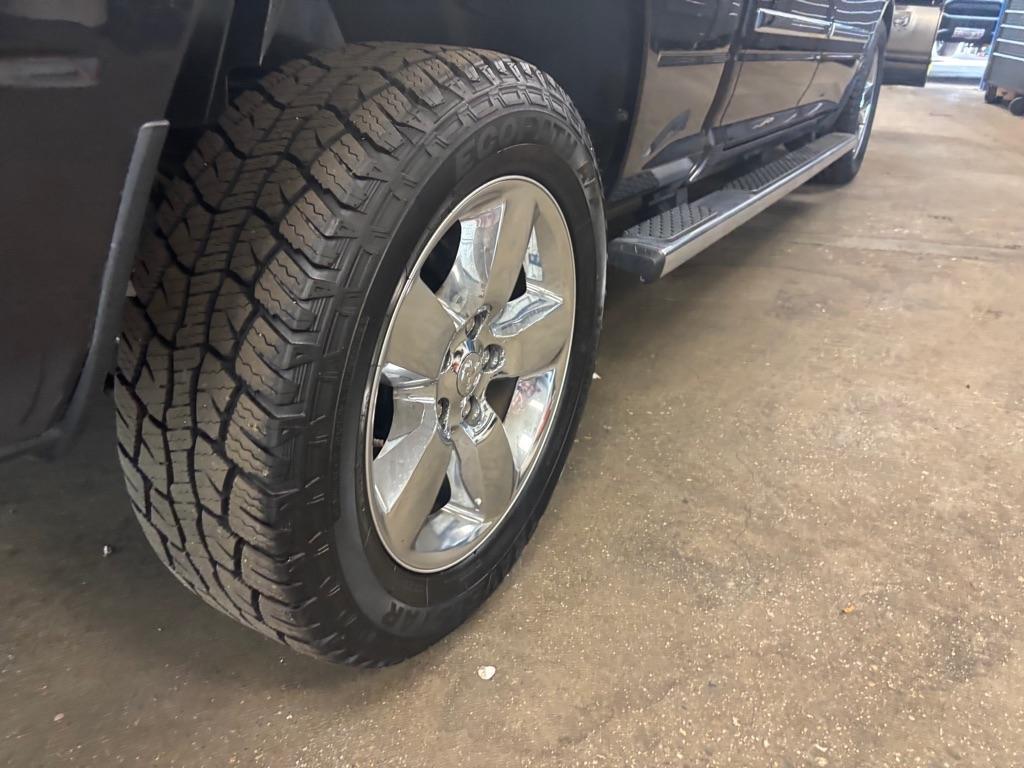 RAM 1500 SLT Crew Cab LWB 4WD 2016