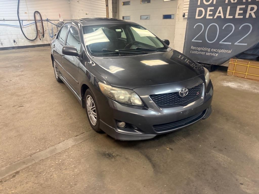 Toyota Corolla S 5-Speed MT 2010