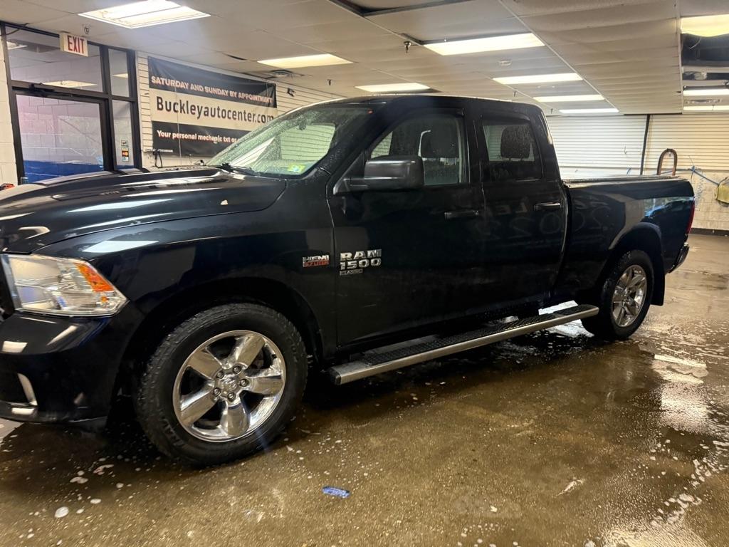 RAM 1500 Classic Tradesman Quad Cab 4WD 2019