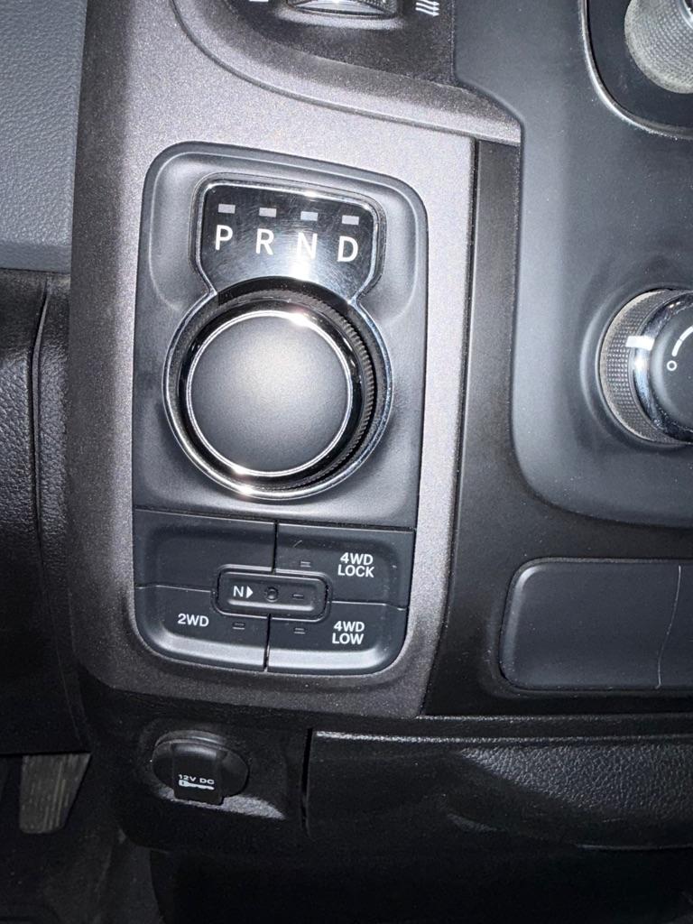 RAM 1500 Classic Tradesman Quad Cab 4WD 2019