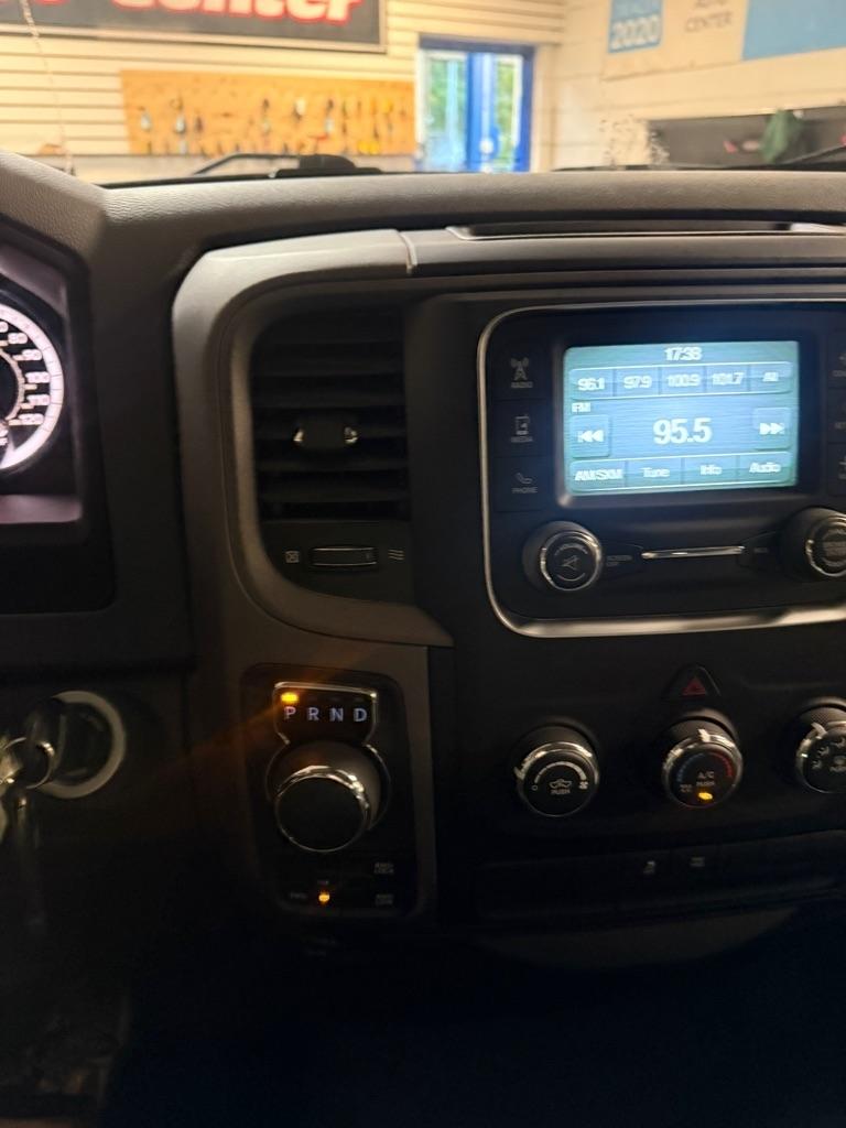 RAM 1500 Classic Tradesman Quad Cab 4WD 2019