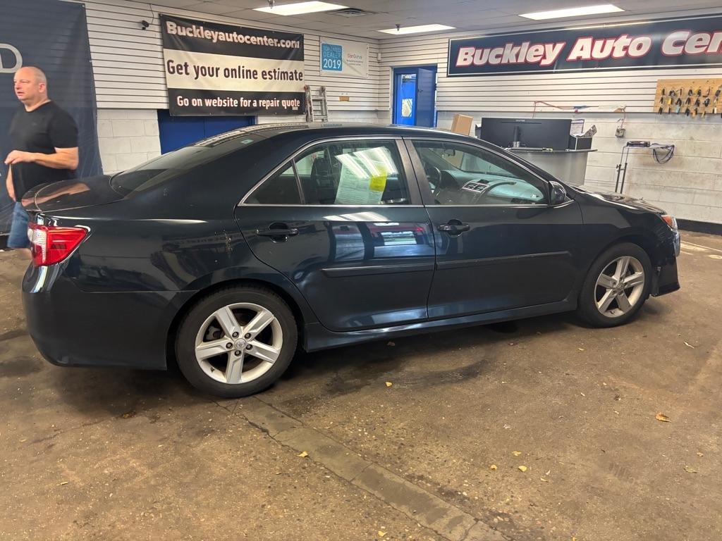 Toyota Camry L 2014