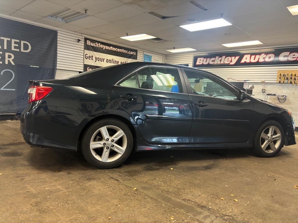 Toyota Camry L 2014