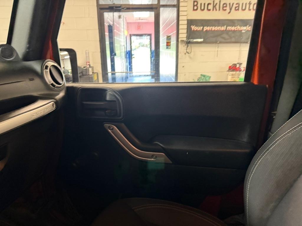 Jeep Wrangler Rubicon 4WD 2014