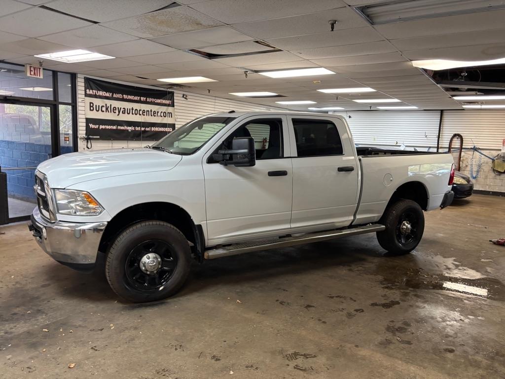 RAM 2500 Tradesman Crew Cab SWB 4WD 2017