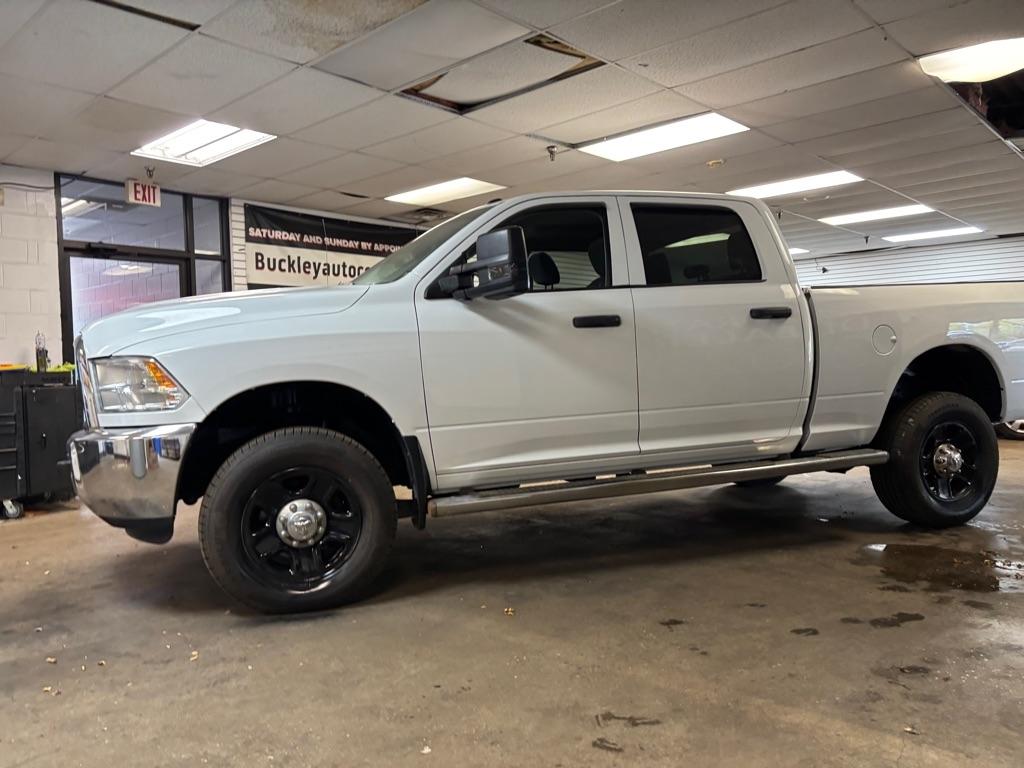 RAM 2500 Tradesman Crew Cab SWB 4WD 2017