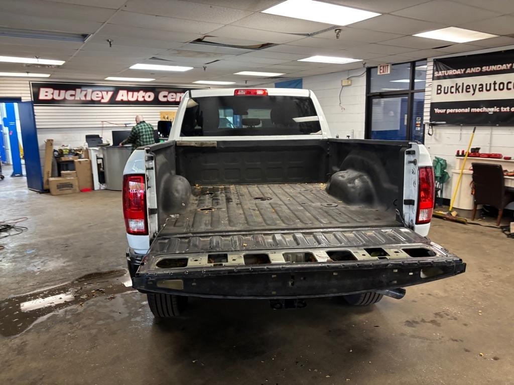 RAM 2500 Tradesman Crew Cab SWB 4WD 2017