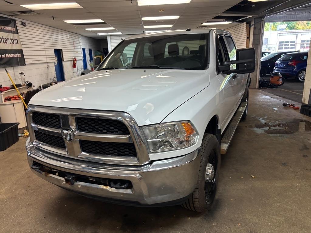 RAM 2500 Tradesman Crew Cab SWB 4WD 2017