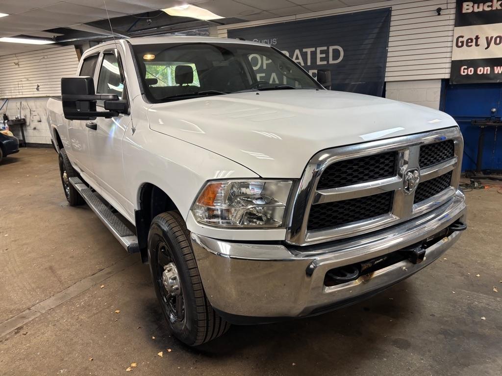 RAM 2500 Tradesman Crew Cab SWB 4WD 2017