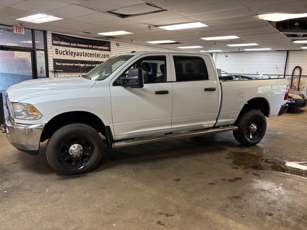 RAM 2500 Tradesman Crew Cab SWB 4WD 2017