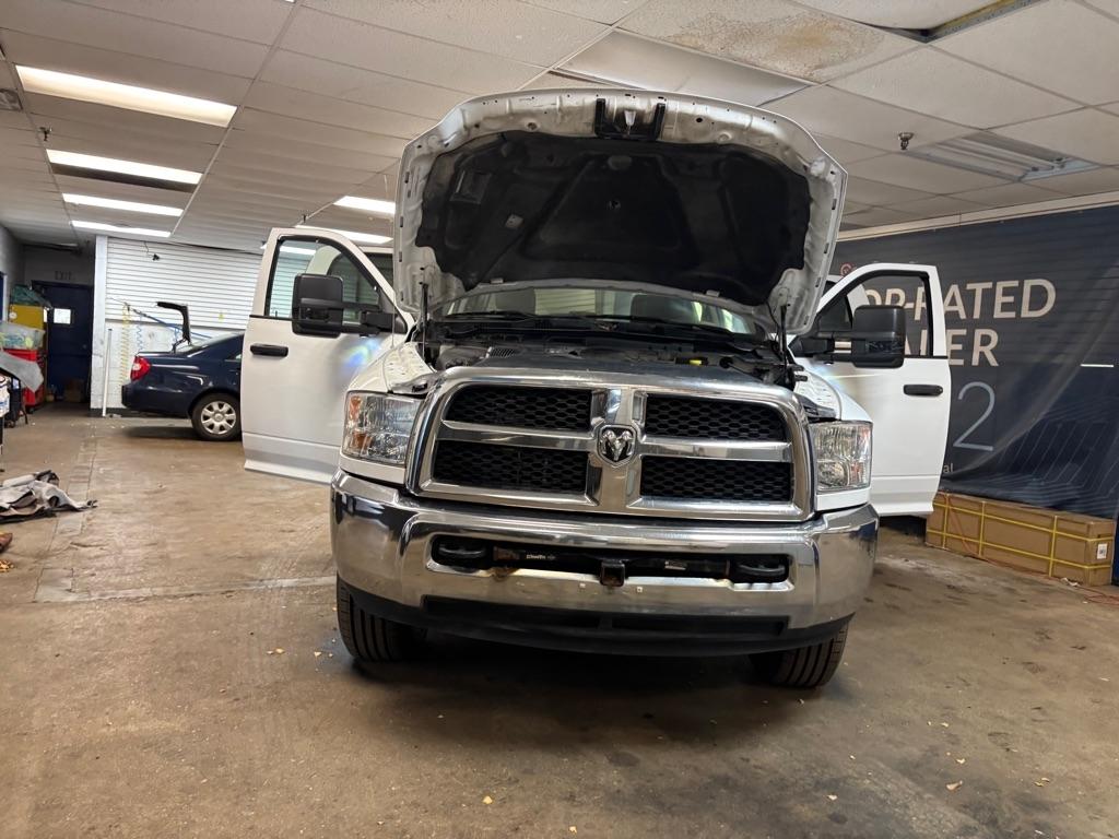 RAM 2500 Tradesman Crew Cab SWB 4WD 2017