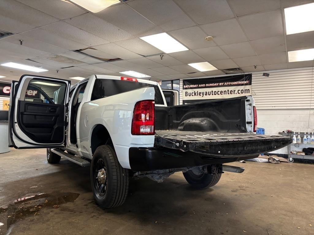 RAM 2500 Tradesman Crew Cab SWB 4WD 2017