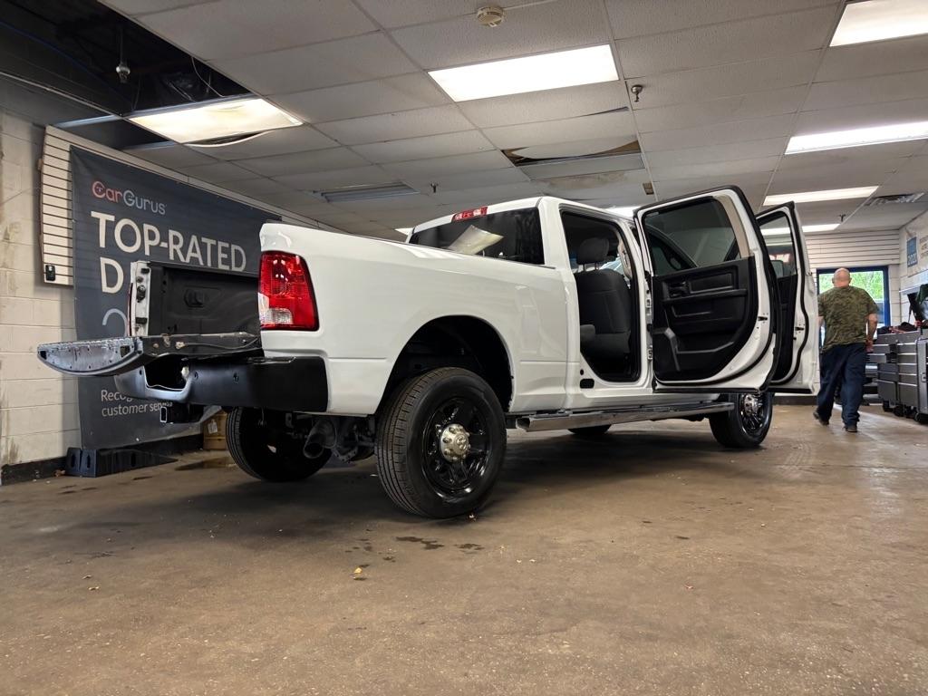 RAM 2500 Tradesman Crew Cab SWB 4WD 2017